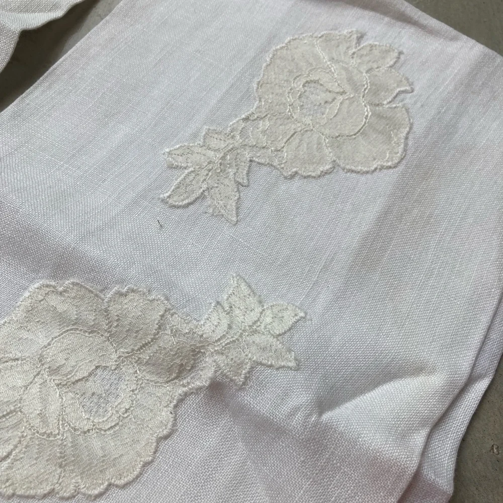 Pristine estate 1950s vintage linen tea towels. Embellished with chantilly lace